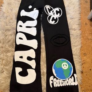 Capri Black and White Graphic Women's Pants